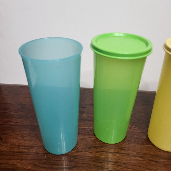 Tupperware #5107A Pastel Plastic 16 Ounce Tumbler Drinking Cups & Lids Set Of 4 - Picture 3 of 7
